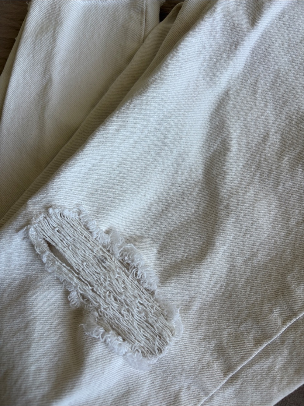 Levi's White Wedgie Straight Ankle Jeans - Picture 4 of 6